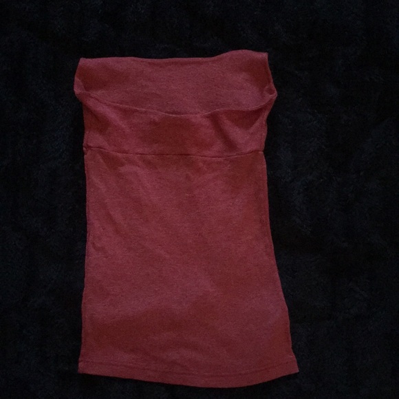 Halter top - Picture 3 of 4